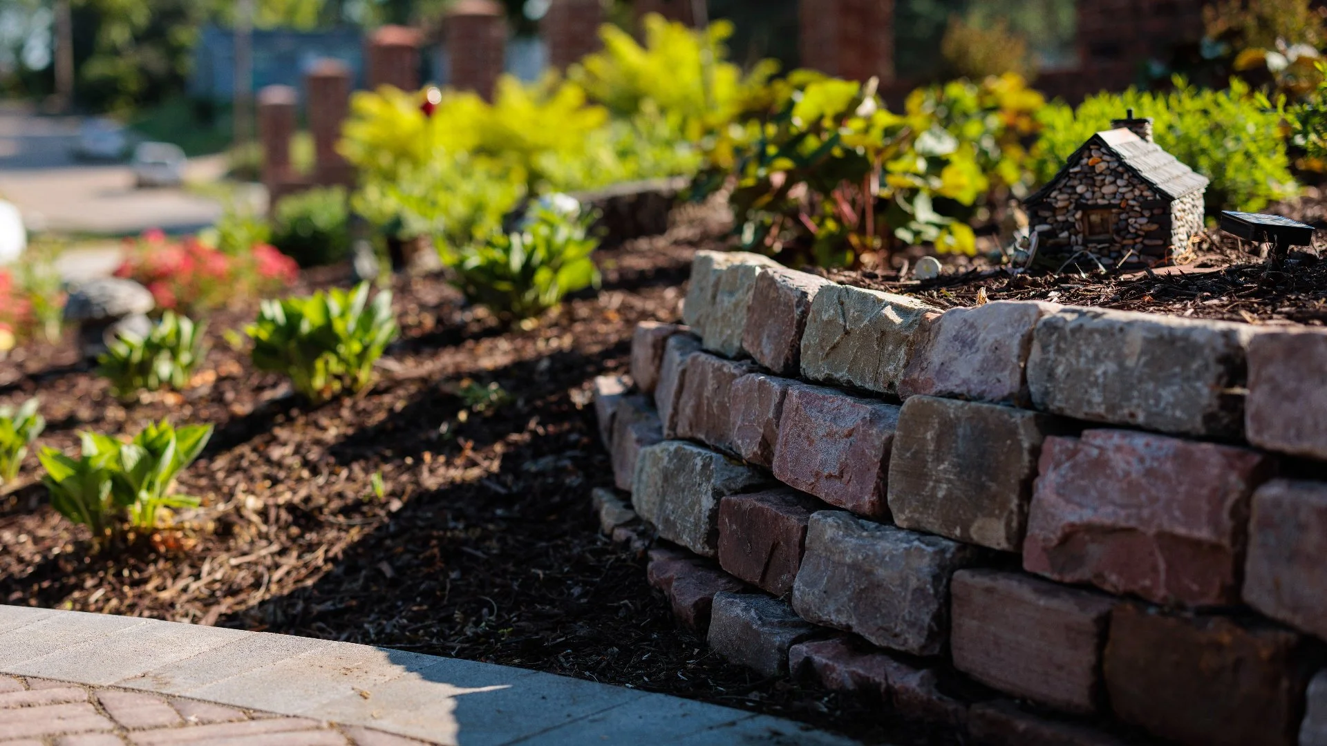 Spring Is the Best Time to Install Mulch in Your Landscape Beds!