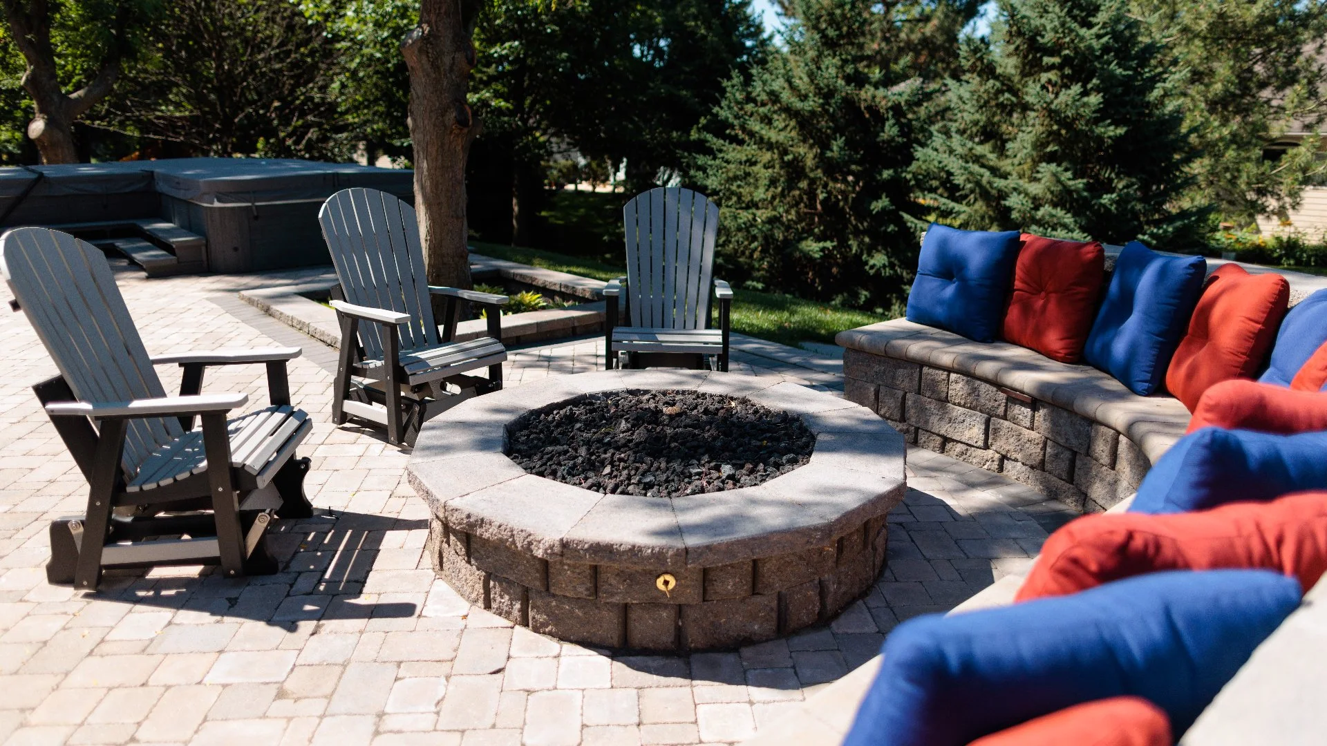 Should I Build a Fire Pit or an Outdoor Fireplace on My Property?